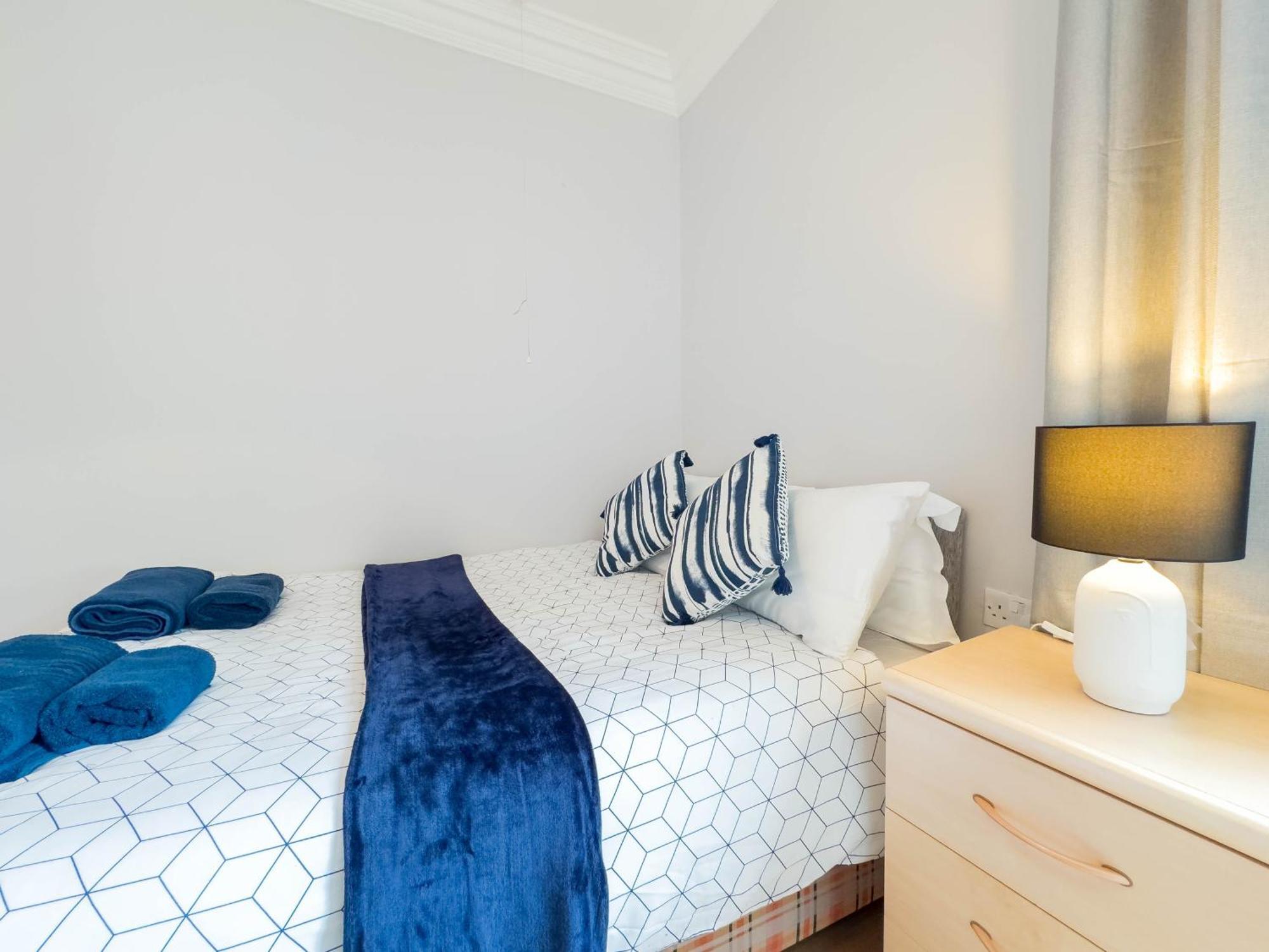 2 Bedroom Apartment Southend-On-Sea Kültér fotó