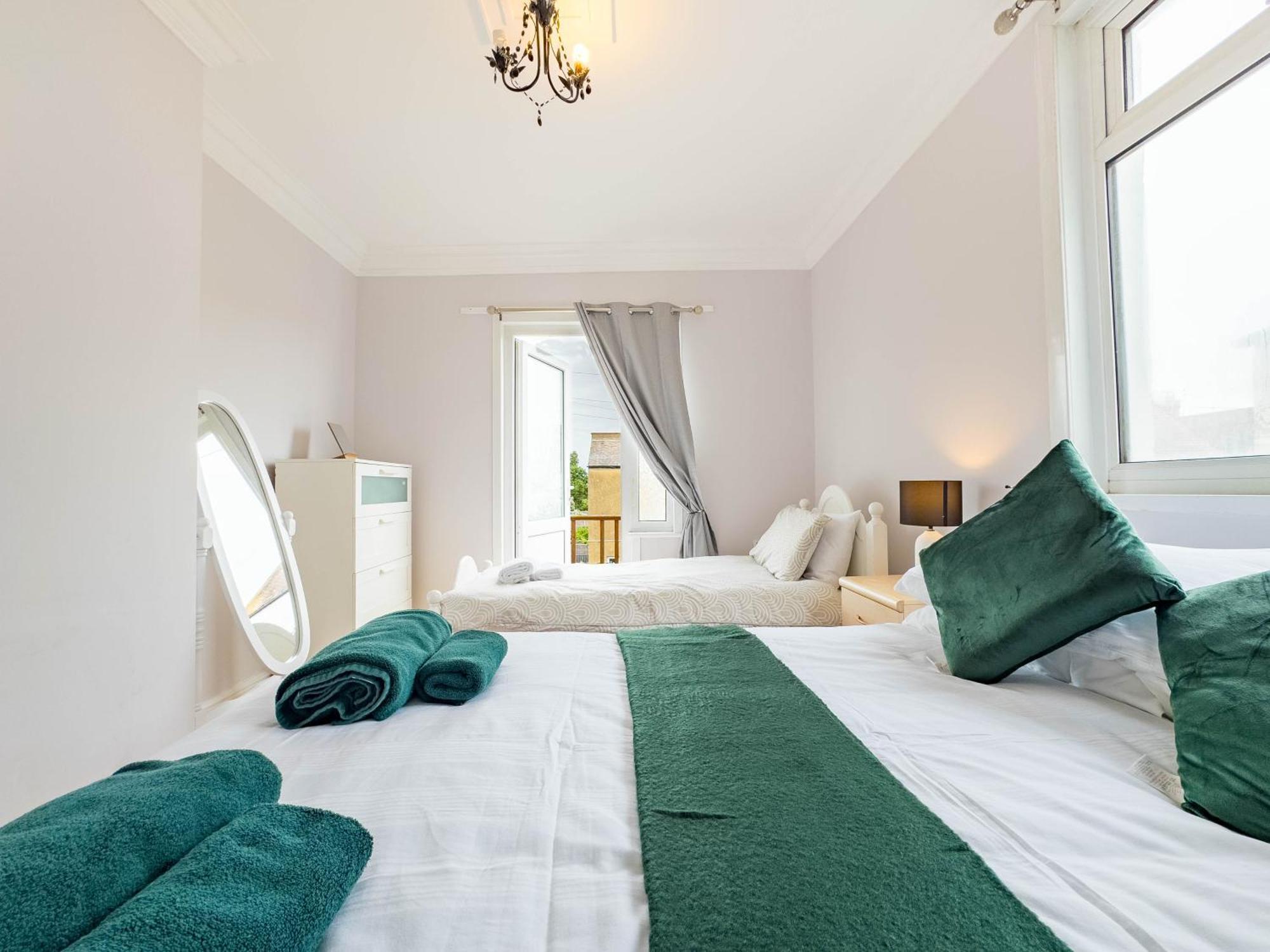 2 Bedroom Apartment Southend-On-Sea Kültér fotó